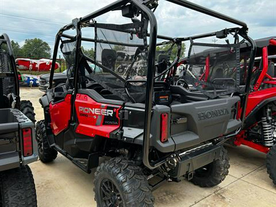 2025 Honda Pioneer 1000-5 Deluxe