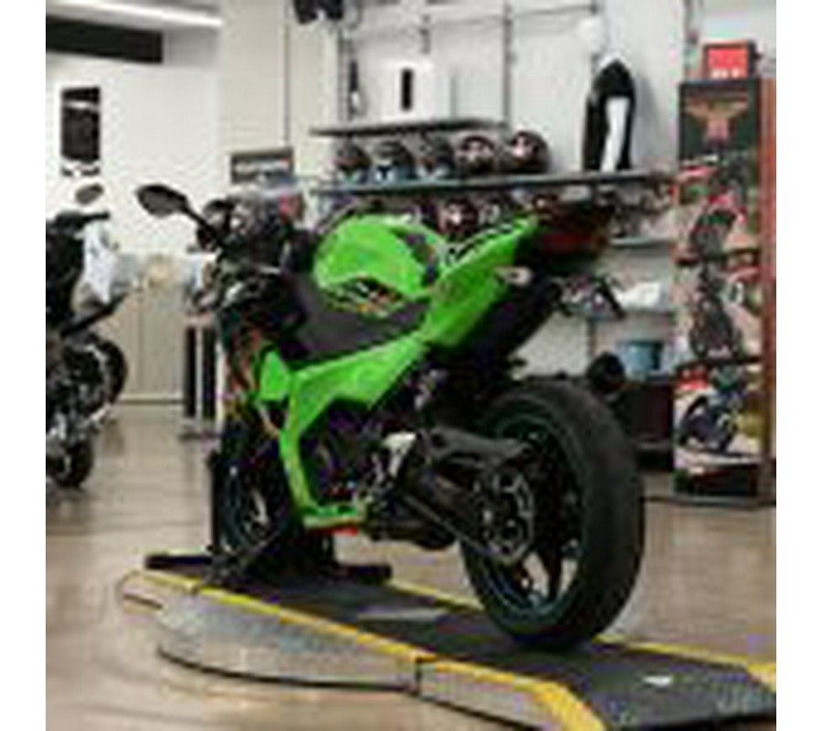 2023 Kawasaki Ninja 400 ABS KRT