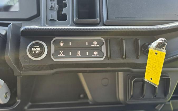 2026 Can-Am® Defender MAX XT HD11