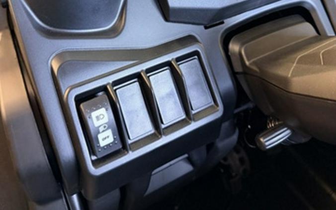 2026 Can-Am Defender DPS CAB HD10