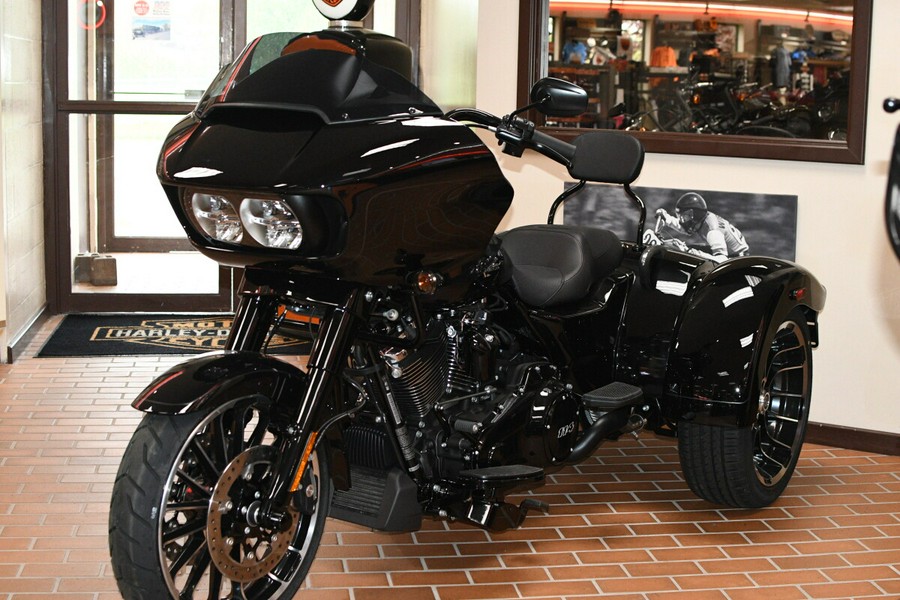 FLTRT 2024 Road Glide 3