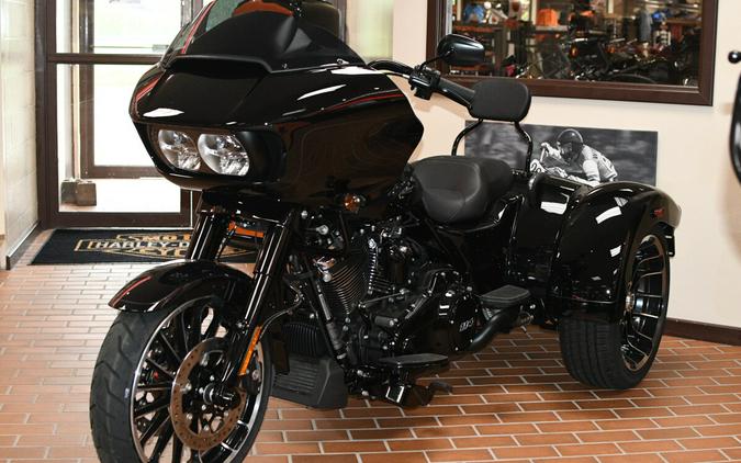 FLTRT 2024 Road Glide 3