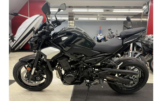 2025 Kawasaki Z900 ABS