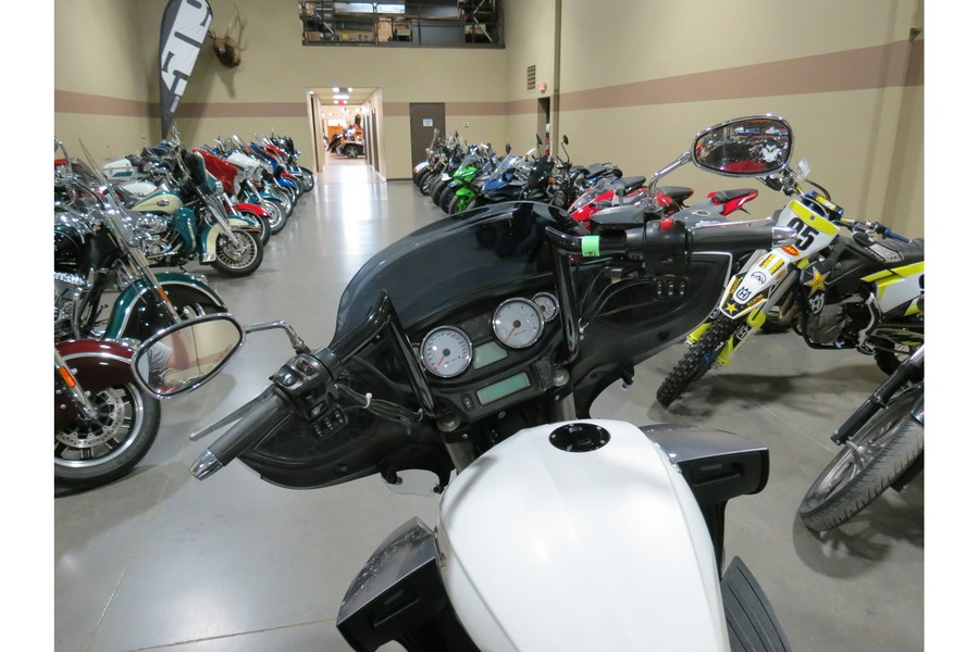 2016 Victory Motorcycles Cross Country Tour®