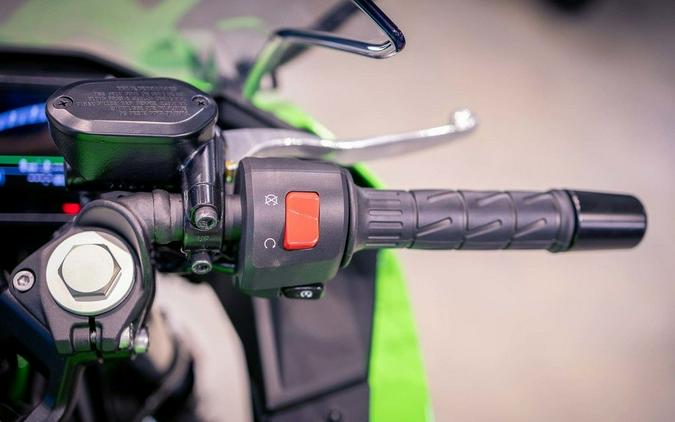 2026 Kawasaki Ninja® 500 SE ABS