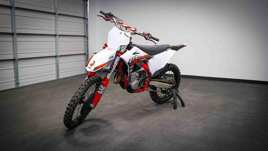 2022 GAS GAS F0301V6