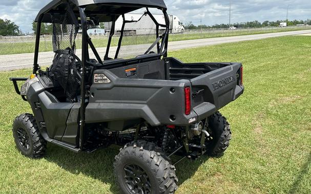 2026 Honda Pioneer 700 Forest