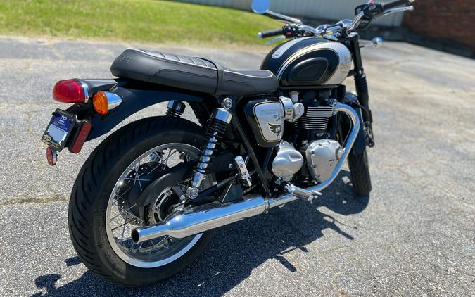 2025 Triumph Bonneville T120