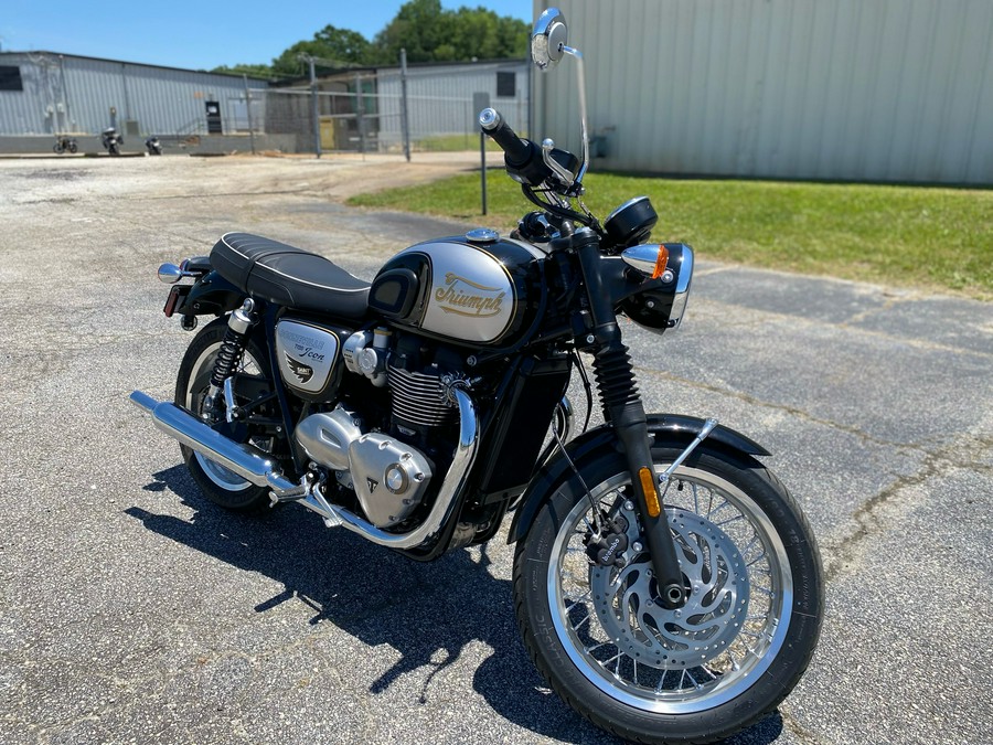 2025 Triumph Bonneville T120
