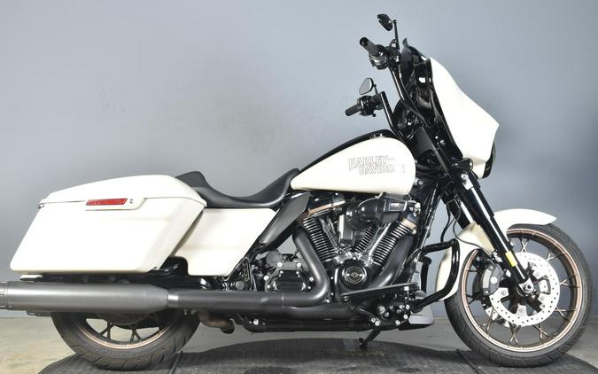 2023 Harley-Davidson Street Glide Special White Sand Pearl