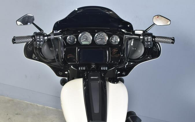 2023 Harley-Davidson Street Glide Special White Sand Pearl