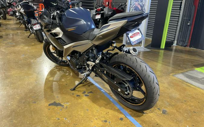 2023 Kawasaki NINJA 400