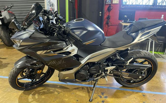 2023 Kawasaki NINJA 400
