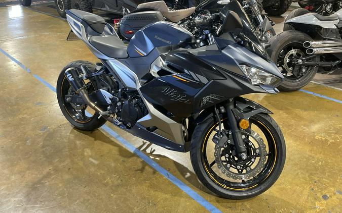 2023 Kawasaki NINJA 400