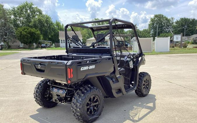 2024 Can-Am™ Defender DPS HD9