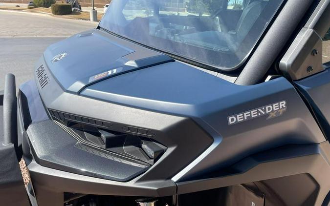 2026 Can-Am® Defender MAX XT CAB HD11