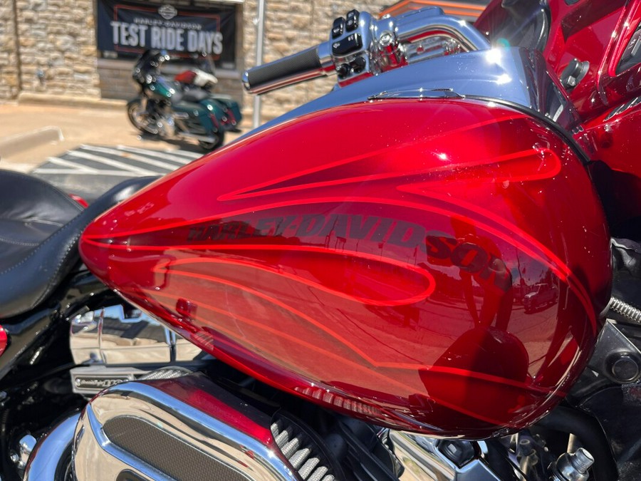 FLHXSE 2016 CVO™ Street Glide®