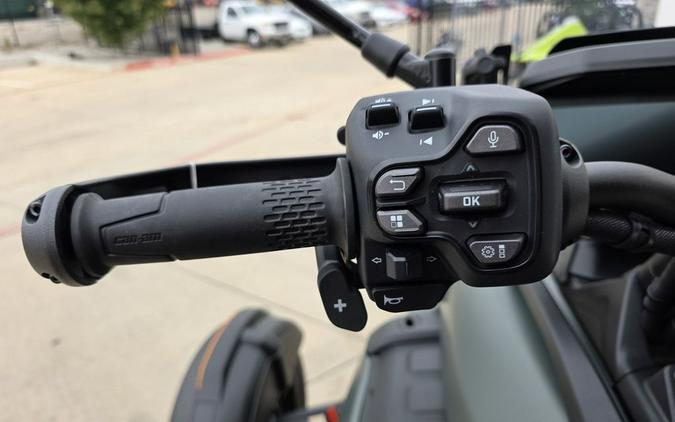 2025 Can-Am® Canyon Redrock