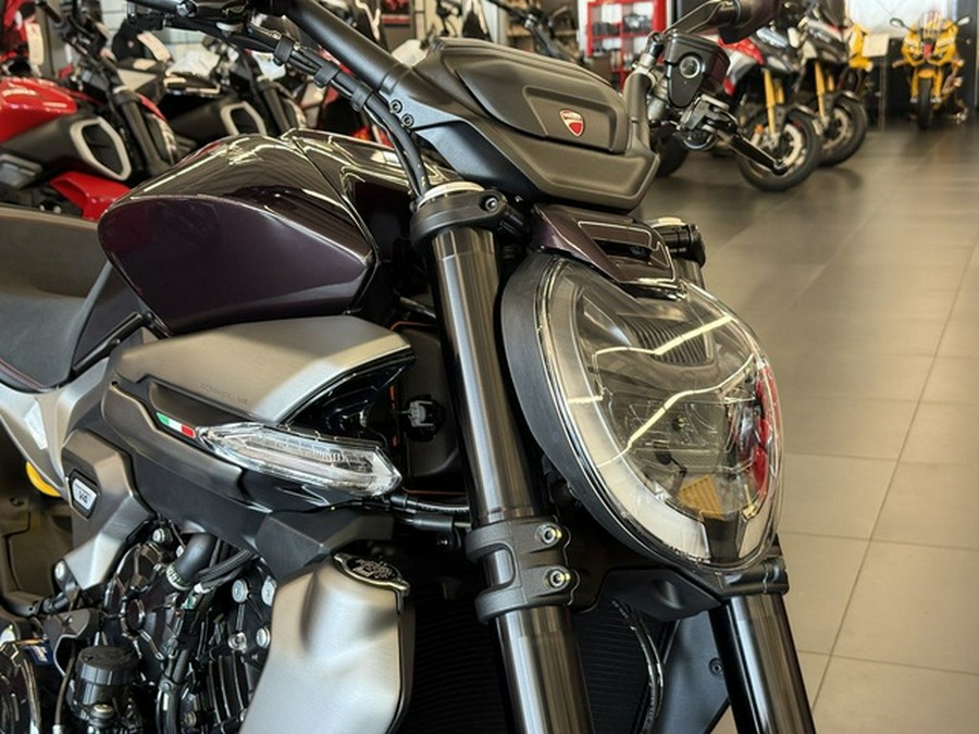 2026 Ducati Xdiavel V4 Black Lava