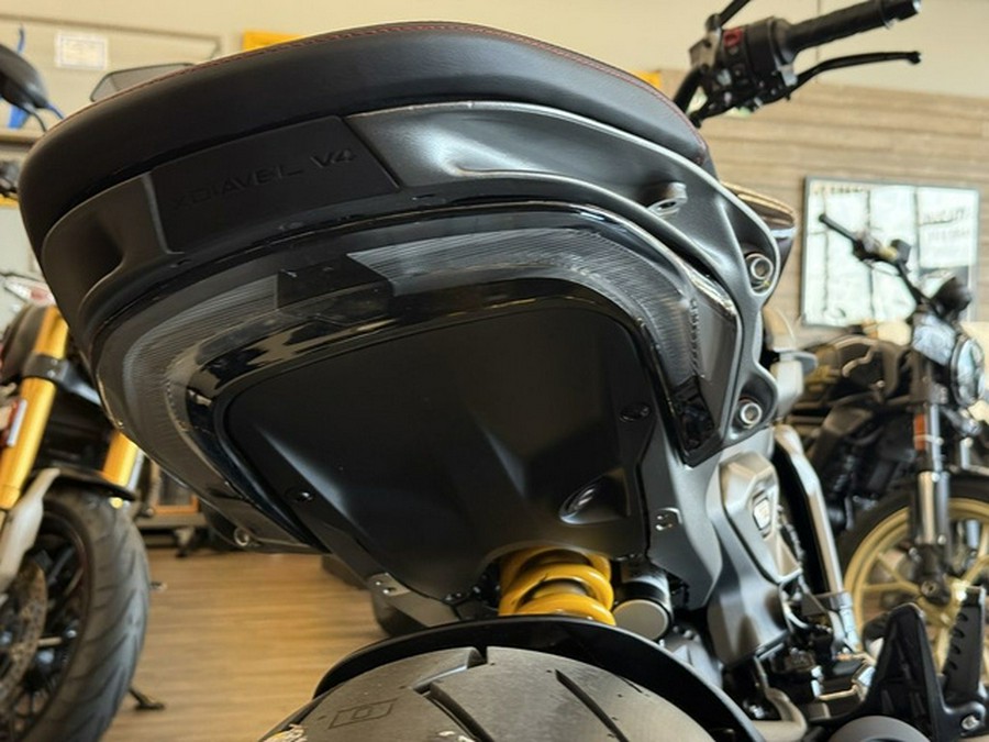 2026 Ducati Xdiavel V4 Black Lava