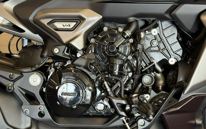 2026 Ducati Xdiavel V4 Black Lava