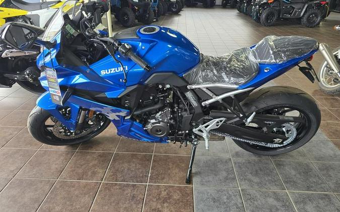 2025 Suzuki GSX-8R Kiiro First Look: Limited Edition Fast Facts