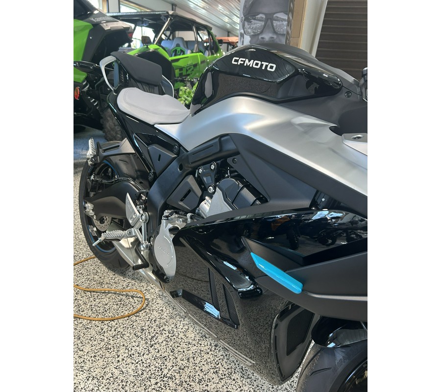 2026 CFMOTO SS 675