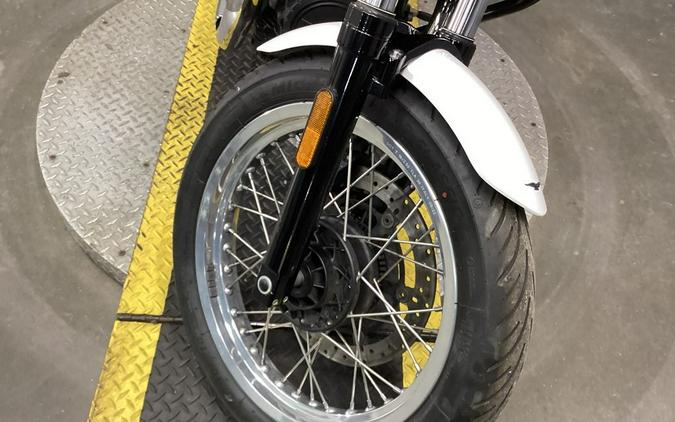 2023 Moto Guzzi V7 Special