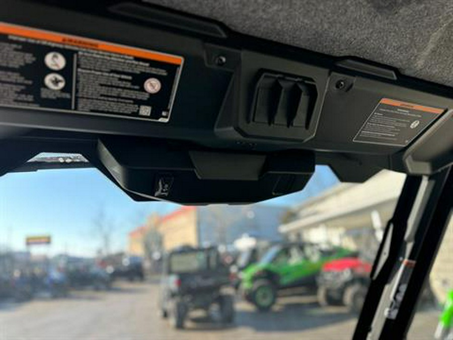 2026 Can-Am Defender MAX XT CAB HD11