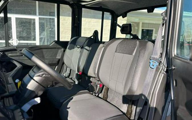 2026 Can-Am Defender MAX XT CAB HD11