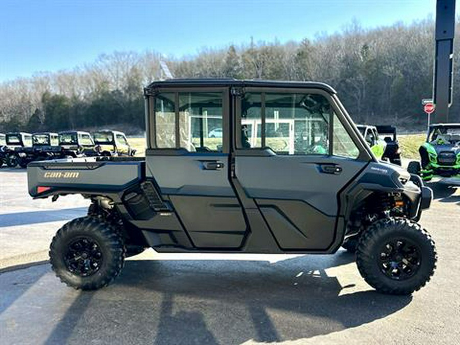 2026 Can-Am Defender MAX XT CAB HD11