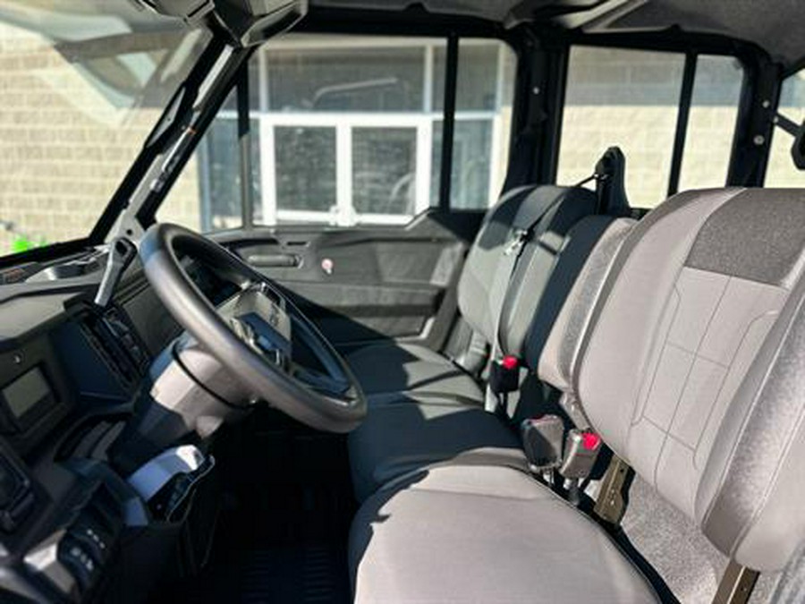 2026 Can-Am Defender MAX XT CAB HD11