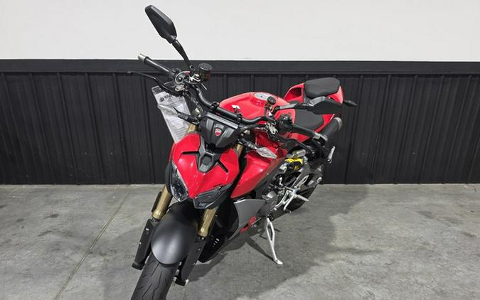 2026 Ducati Streetfighter V2