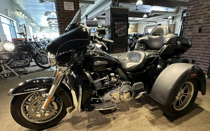 2016 Harley-Davidson® FLHTCUTG - Tri Glide® Ultra