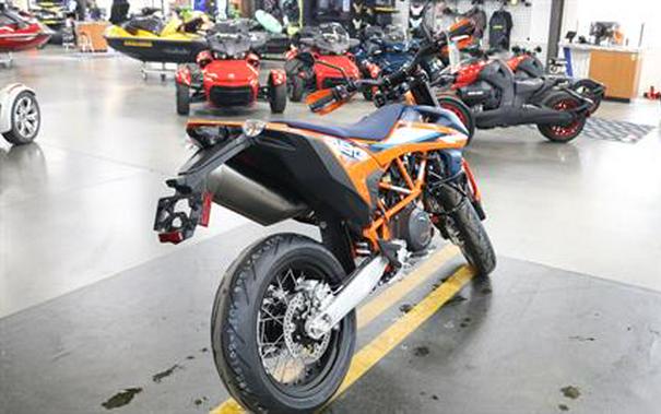 2024 KTM 690 SMC R