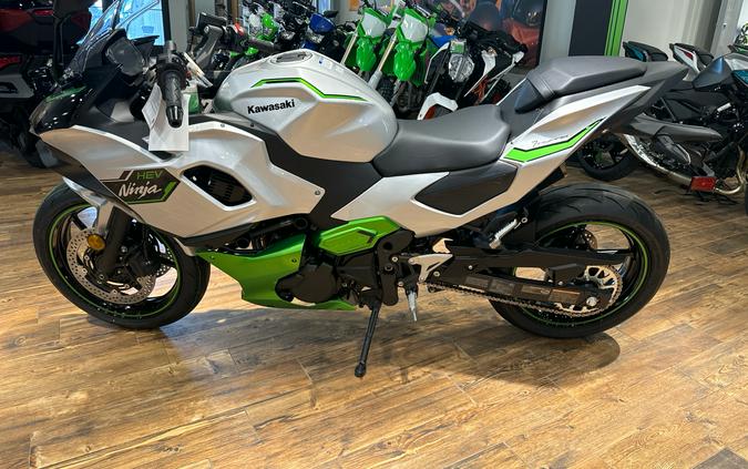 2024 Kawasaki Ninja 7 Hybrid ABS