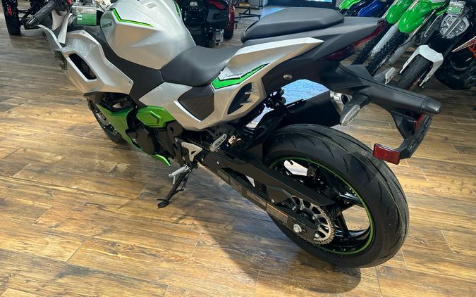 2024 Kawasaki Ninja 7 Hybrid ABS