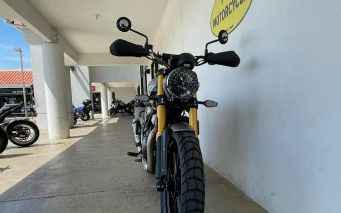 New 2024 Triumph SCRAMBLER 400 X