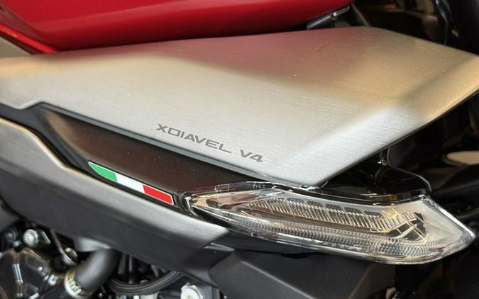 2026 Ducati Xdiavel V4 Burning Red