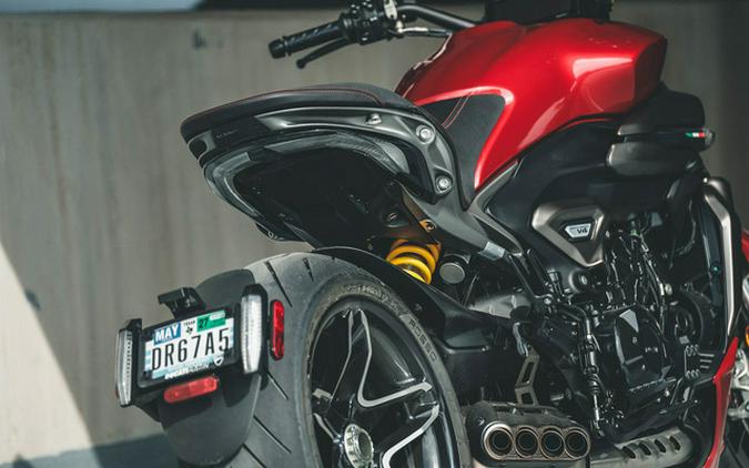 2026 Ducati Xdiavel V4 Burning Red