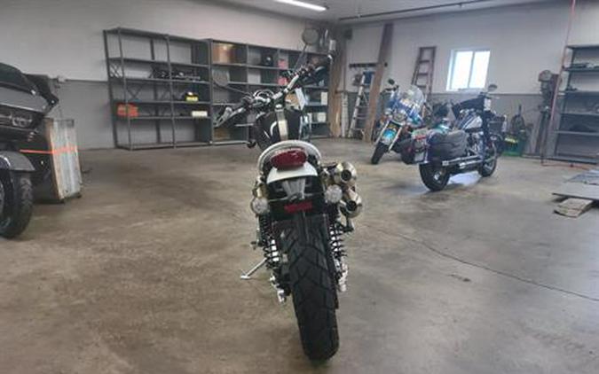 2025 Triumph Scrambler 1200 XE