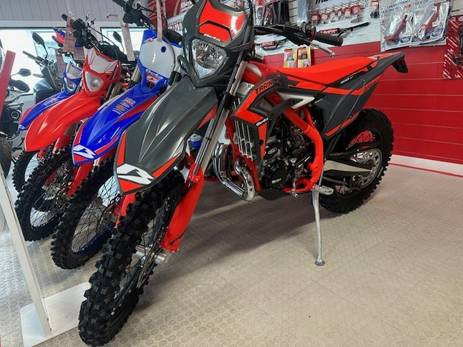 2025 Beta Motorcycles 300 XTRAINER