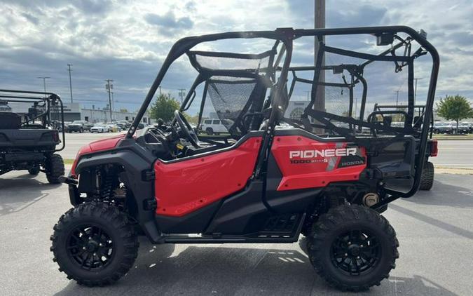 2025 Honda® Pioneer 1000-5 Deluxe