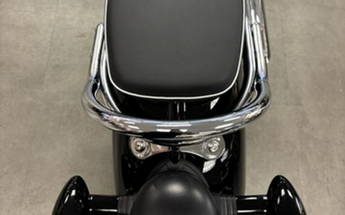 2026 Triumph Bonneville Speedmaster Sapphire Black