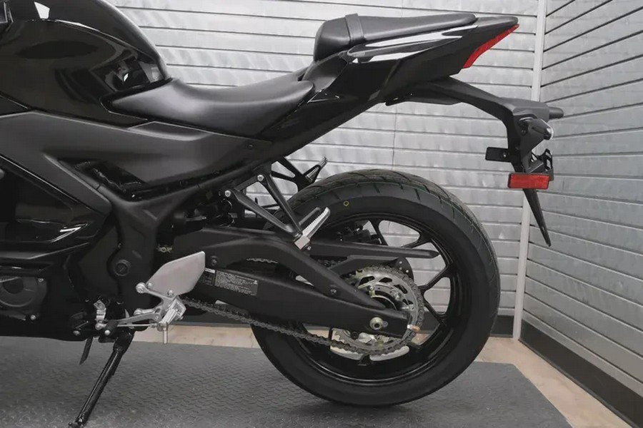 2026 YAMAHA YZFR3 ABS