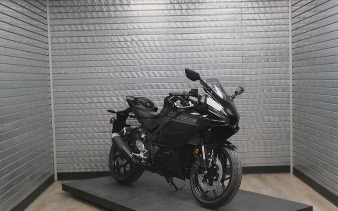 2026 YAMAHA YZFR3 ABS