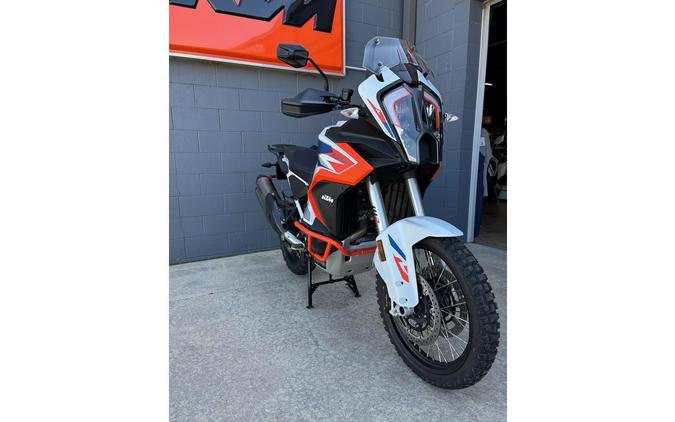 2024 1290 Super Adventure R -- AKRAPOVIC SLIP ON - KTM