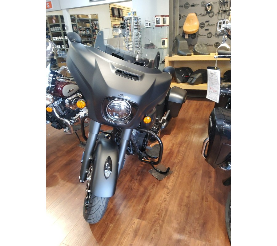 2025 Indian Motorcycle® Chieftain® Dark Horse®
