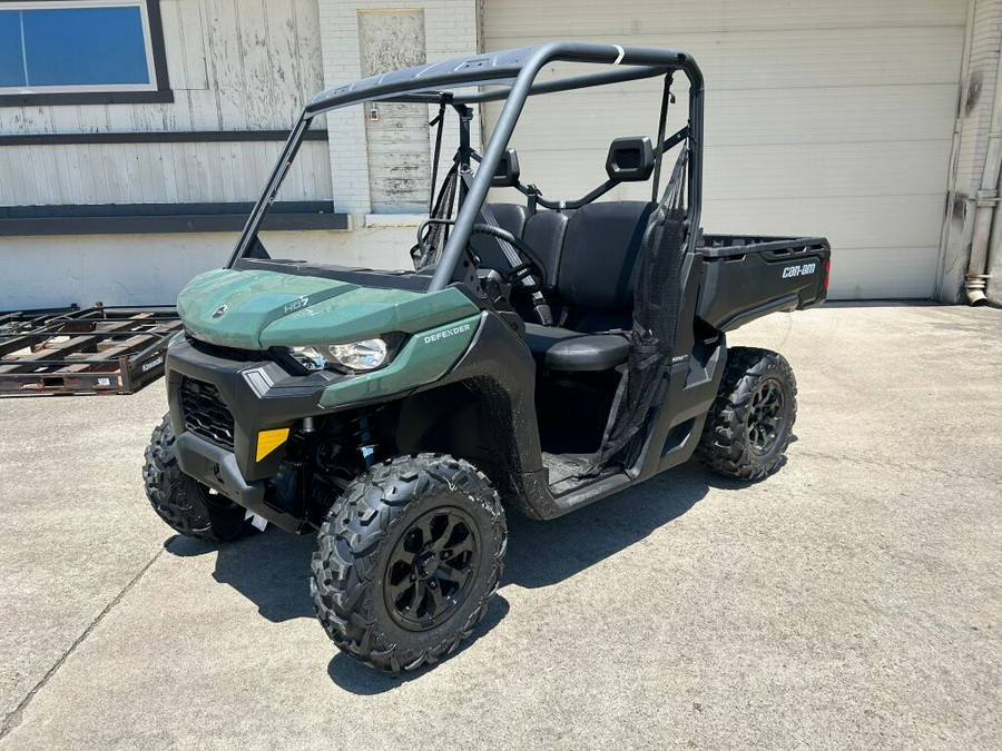 2024 Can-Am™ Defender DPS HD7