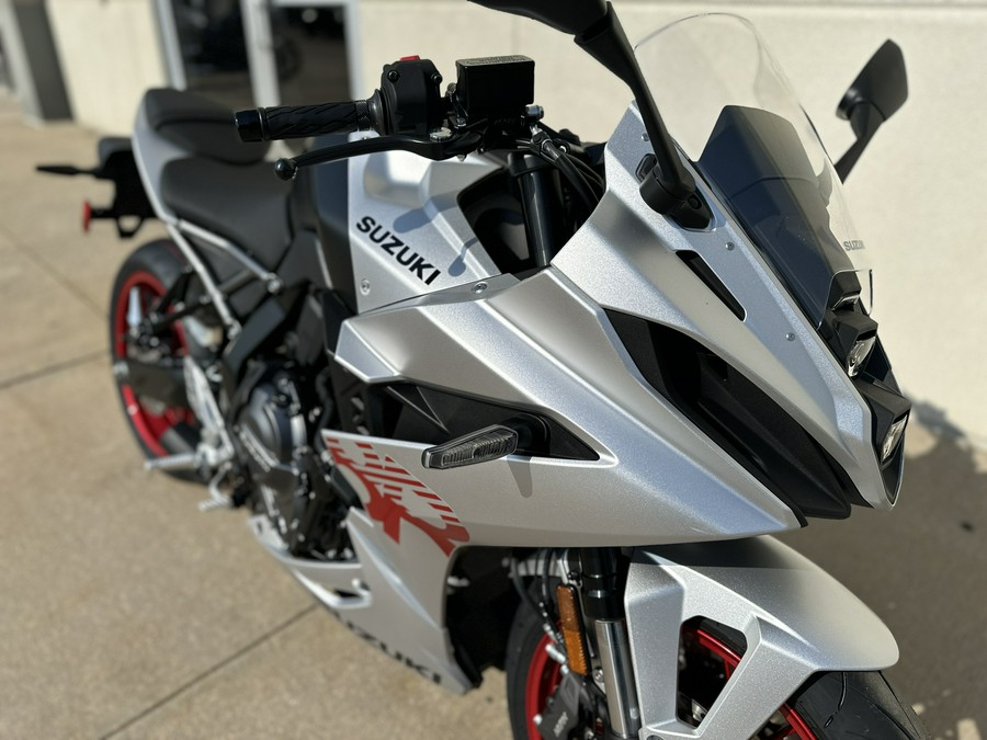 2024 Suzuki GSX8R